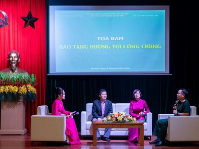 Bảo tàng hướng tới công chúng