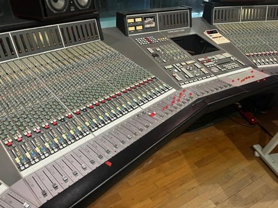 Box Entertainment “tiết lộ” đầu tư khủng cho công nghiệp âm nhạc Việt Nam