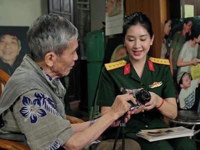 Một thước phim, nghìn trang sử