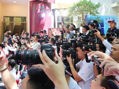 Làm báo không giàu, nhưng không mấy ai than phiền…