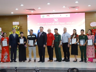 Lần đầu công bố nhiều tài liệu tại trưng bày “30 năm quan hệ ngoại giao Việt Nam - Mỹ”