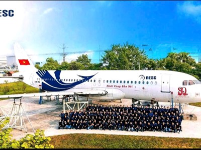  Máy bay được vận chuyển và lắp đặt tại Triển lãm Thành tựu đất nước như thế nào?