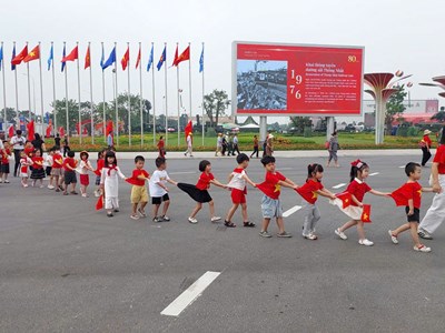 Trẻ em có được nhận quà tặng 100.000 đồng dịp Đại lễ không?