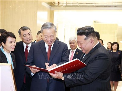 Tổng Bí thư Tô Lâm hội đàm với Tổng Bí thư, Chủ tịch Quốc vụ Triều Tiên Kim Jong Un