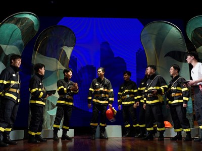 Đã đến lúc tác giả phải dấn thân