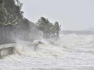 Vì sao bão cuối mùa có xu hướng mạnh lên nhanh?