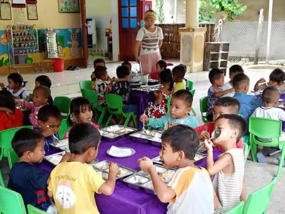 Nhiều trường học “mòn mỏi” chờ kinh phí từ dự án “Nuôi em“