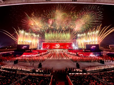 Từ Phú Quốc, Đà Nẵng, Sun Group mang cả bầu trời pháo hoa đỉnh cao ra Thủ đô