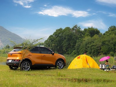 “Phượt” xuyên Tết bằng xe điện: Những cung đường dài và bài toán sạc pin