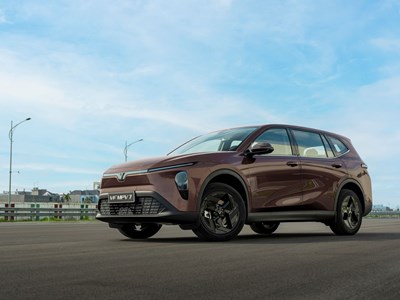 Mua xe 7 chỗ nào phù hợp nhất cho gia đình trong kỳ nghỉ lễ tới?