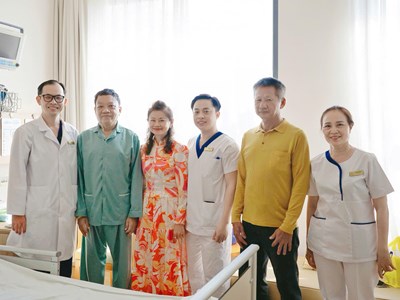 Loại bỏ khối u não 8cm, bệnh nhân Campuchia tự đi lại chỉ sau 2 ngày phẫu thuật