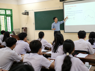 Có điểm sàn các ngành sư phạm, sức khỏe, pháp luật: Thí sinh điều chỉnh nguyện vọng thế nào?