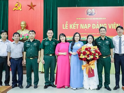 Bài 2 - Một cánh tay giơ lên