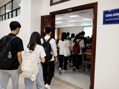 Điểm chuẩn 2026 phân hóa mạnh: Ngành về AI tăng, xã hội giảm sâu