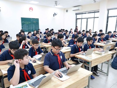 Trường công đầu tiên học theo mô hình 1 học sinh - 1 laptop vận hành thế nào?