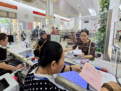 Hàng xóm không ký giáp ranh, hồ sơ sổ hồng không thể cứ thế nằm chờ