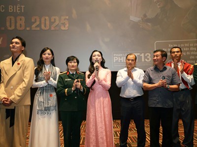 Lan tỏa ngay trong buổi công chiếu đầu tiên