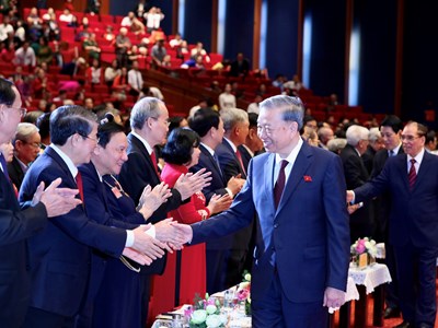 Tổng Bí thư Tô Lâm gặp mặt gần 2.000 đại biểu Quốc hội qua các thời kỳ