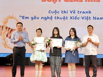 Trao giải cuộc thi vẽ tranh “Em yêu nghệ thuật xiếc Việt Nam 2025”