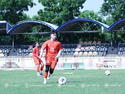 U20 nữ Việt Nam thích nghi thời tiết nắng nóng, sẵn sàng cho tứ kết