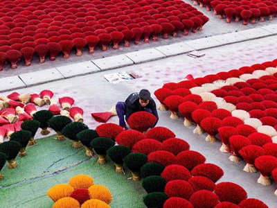 Làng nghề làm tăm hương hơn trăm tuổi ở Hà Nội