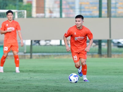 Quang Hải làm đội trưởng tuyển Việt Nam, Xuân Son lần đầu giữ vai trò đội phó