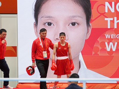 Nguyễn Thị Tâm được Chủ tịch Liên đoàn Boxing thưởng nóng 50 triệu