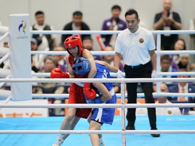 Nguyễn Thị Tâm vượt qua nhà vô địch thế giới, giành quyền vào chung kết Boxing