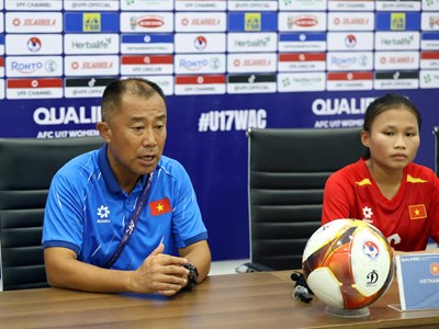 “U17 nữ Việt Nam thắng đậm nhờ giữ được sự bình tĩnh”