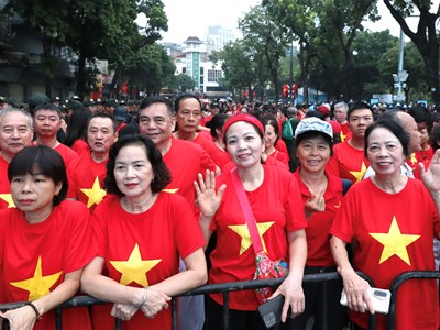 Người dân Thủ đô náo nức tham gia Lễ phát động toàn dân tập luyện thể thao vì một Việt Nam khoẻ mạnh