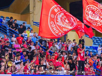 Sắc màu cổ động viên trước cuộc đối đầu giữa CAHN và Thanh Hóa