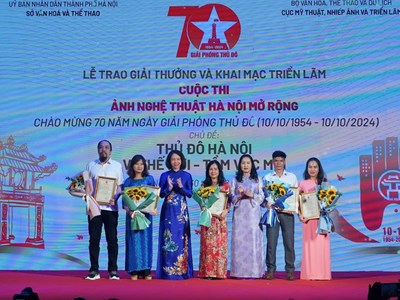 Trao giải thưởng và khai mạc triển lãm Cuộc thi Ảnh nghệ thuật Hà Nội mở rộng