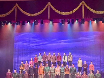 Kịch “Vì Tổ quốc”: Khơi dậy mạnh mẽ tinh thần yêu nước cho thế hệ hôm nay