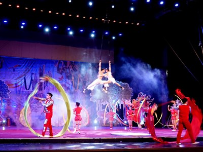 Rộn ràng đón xuân với chương trình xiếc tổng hợp tại Cung Thiếu nhi Hà Nội