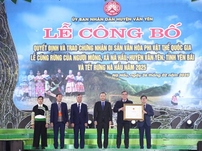 Lễ cúng rừng của người Mông Nà Hẩu đón nhận Di sản văn hóa phi vật thể quốc gia