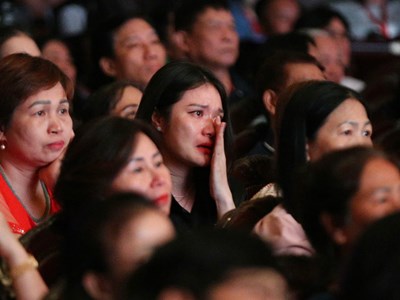 Khán giả xúc động, mong muốn có nhiều chương trình hay, ý nghĩa như thế