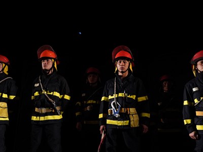 Nhà hát Kịch Việt Nam công diễn vở  “Ngược chiều bình an” 