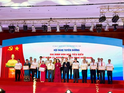 Gia đình – nền tảng phát triển bền vững của Thủ đô văn hiến