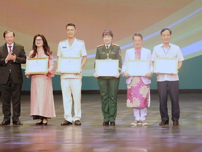 Bế mạc và trao giải Liên hoan nghệ thuật sân khấu về hình tượng người chiến sĩ công an