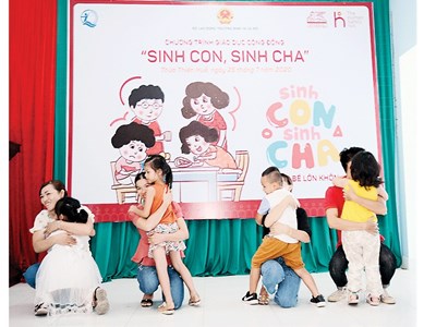 Khi chồng ngoại tình: Người vợ cần làm gì để giữ lại hạnh phúc gia đình?