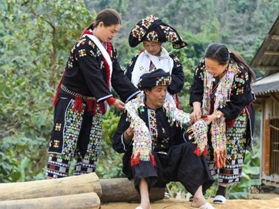 Giữ gìn giá trị truyền thống văn hóa dân tộc Dao 