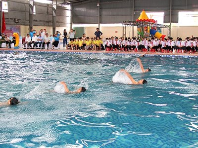 Tổ chức Ngày Olympic trẻ em và phát động toàn dân tập luyện môn bơi phòng, chống đuối nước 