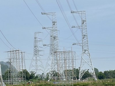 Gói thầu đầu tiên Dự án đường dây 500kV mạch 3 về đích