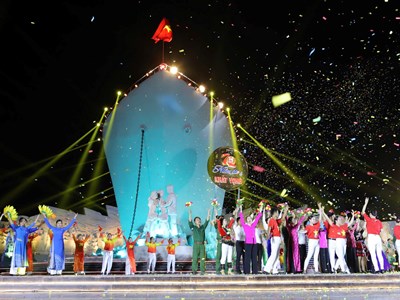 Cầu truyền hình trực tiếp “Niềm tin và khát vọng"