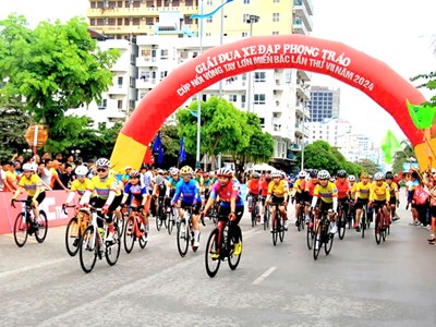 Gần 600 VĐV tham gia Ngày hội Xe đạp thể thao “Nối vòng tay lớn”