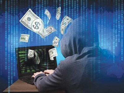 Cặp vợ chồng ở Thanh Hoá mất hơn 100 triệu đồng vì cài ứng dụng đăng kiểm giả