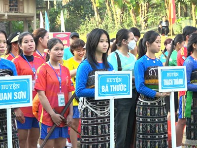 Sôi nổi Hội thi thể thao truyền thống của đồng bào các DTTS tỉnh Thanh Hoá 