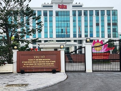 Kỷ luật khiển trách Phó Giám đốc Ban quản lý dự án 