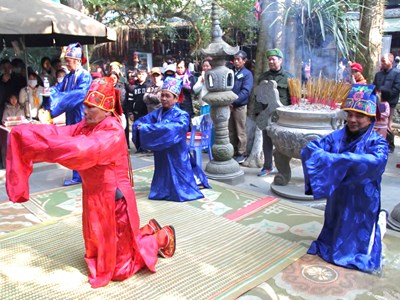 Khai hạ ở suối cá thần lớn nhất xứ Thanh