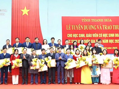 Tuyên dương 77 học sinh giỏi quốc gia THPT